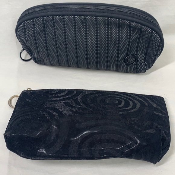 Oscar de la Renta Set of Two Small Cosmetic Bags-Black Silk/Cotton - Picture 5 of 10